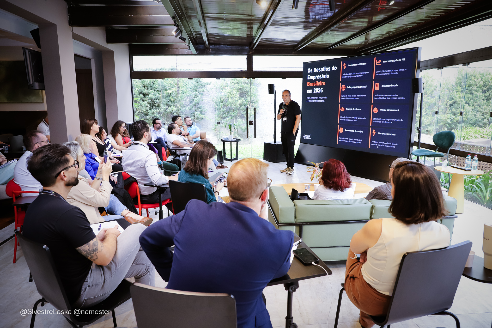 Liderança sob Pressão: Como Transformar Incerteza em Vantagem Competitiva